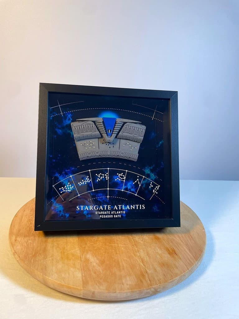 Stargate Atlantis Shadow Box 25×25 cm – Pegasus Gate – 3D Torsegment